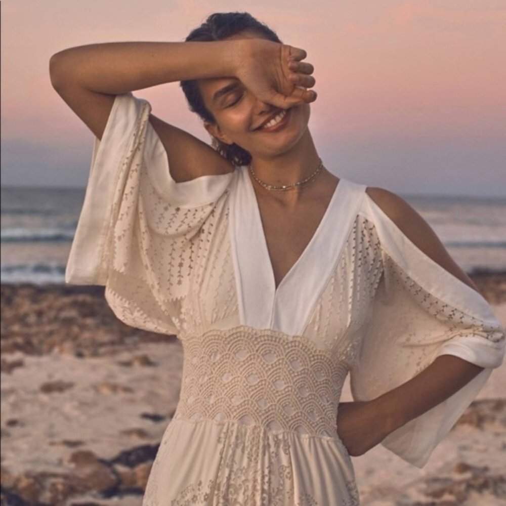 Farm Rio Off-White Midi Dress in Size M